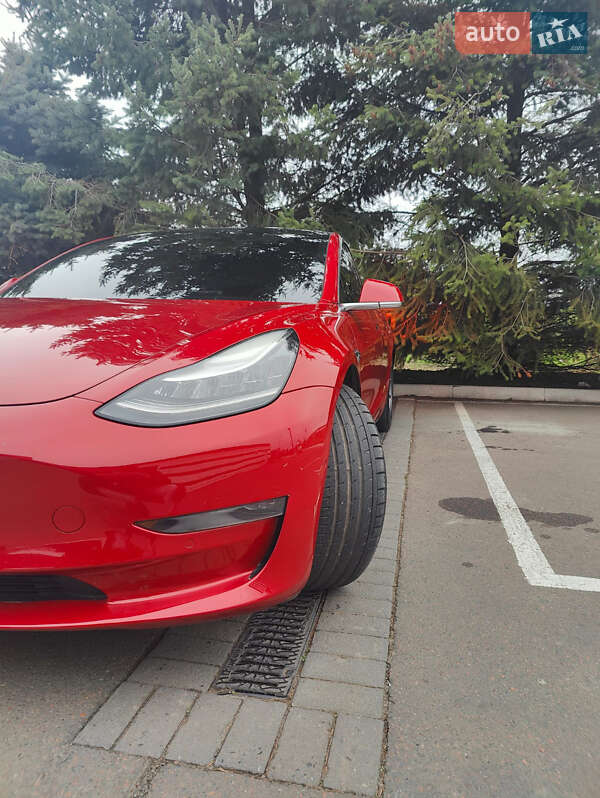Седан Tesla Model 3 2018 в Одессе фото 76 Седан Tesla Model 3 2018 в Одессе