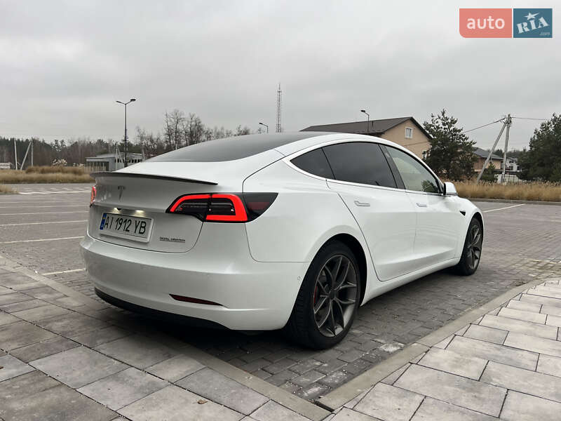 Седан Tesla Model 3 2019 в Киеве фото 9 Седан Tesla Model 3 2019 в Киеве