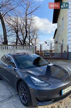 Седан Tesla Model 3 2018 в Днепре