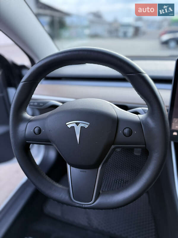 Седан Tesla Model 3 2020 в Запоріжжі фото 8 Седан Tesla Model 3 2020 в Запоріжжі