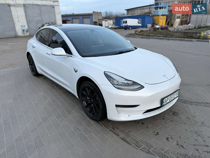 Седан Tesla Model 3 2020 в Запоріжжі фото 3 Седан Tesla Model 3 2020 в Запоріжжі