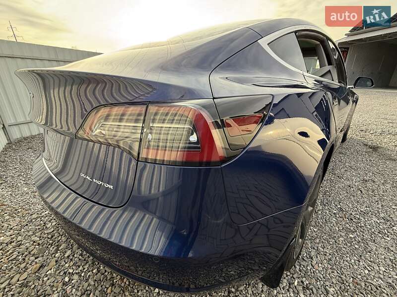 Седан Tesla Model 3 2019 в Дрогобичі