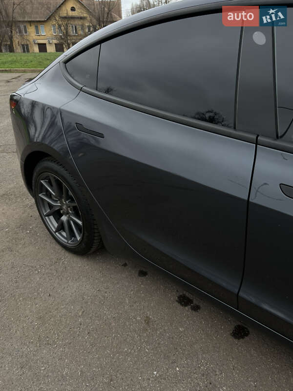 Седан Tesla Model 3 2021 в Кривом Роге фото 11 Седан Tesla Model 3 2021 в Кривом Роге