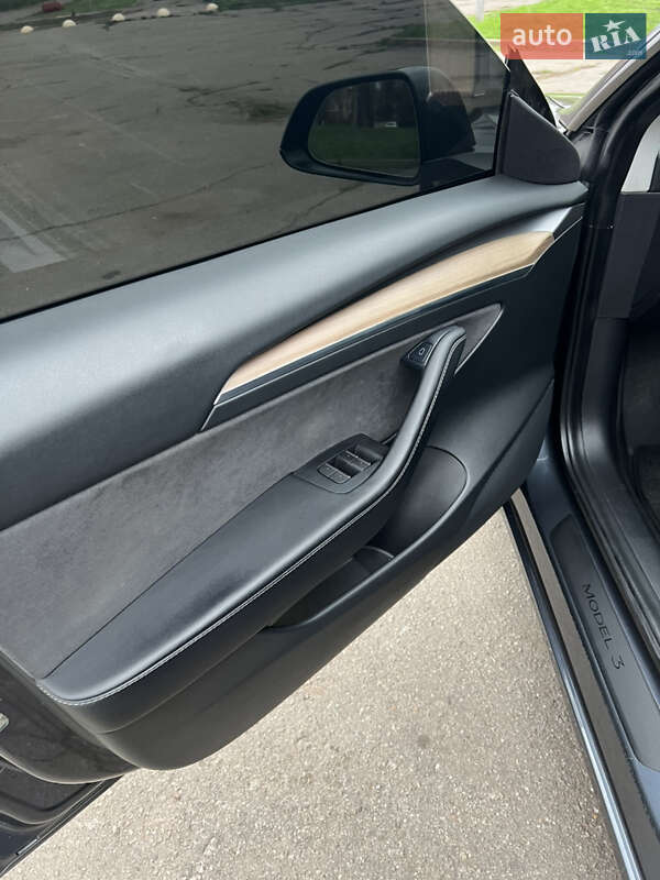 Седан Tesla Model 3 2021 в Кривом Роге фото 14 Седан Tesla Model 3 2021 в Кривом Роге