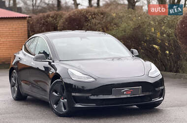 Седан Tesla Model 3 2019 в Тернополі
