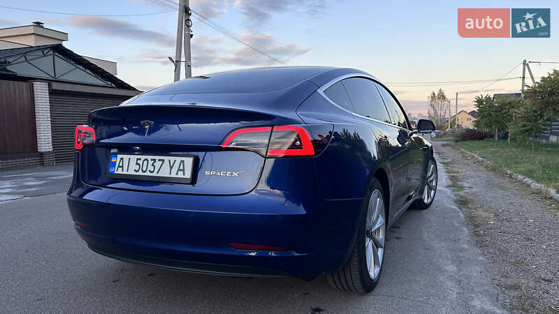 Седан Tesla Model 3 2019 в Киеве фото 11 Седан Tesla Model 3 2019 в Киеве