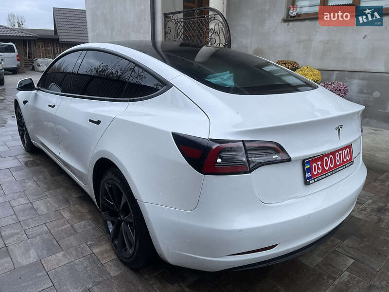 Седан Tesla Model 3 2021 в Луцке фото 4 Седан Tesla Model 3 2021 в Луцке