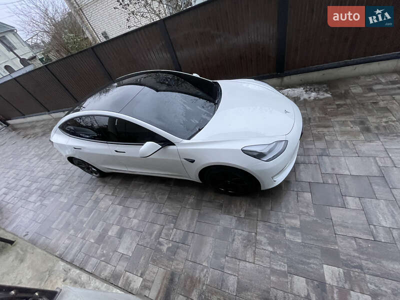 Седан Tesla Model 3 2021 в Луцке фото 10 Седан Tesla Model 3 2021 в Луцке