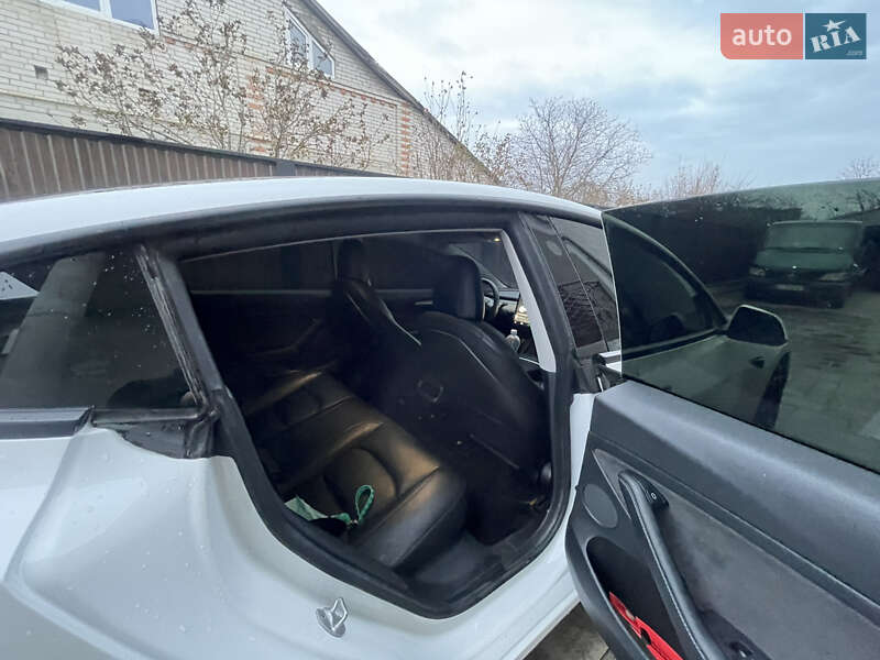 Седан Tesla Model 3 2021 в Луцке фото 12 Седан Tesla Model 3 2021 в Луцке