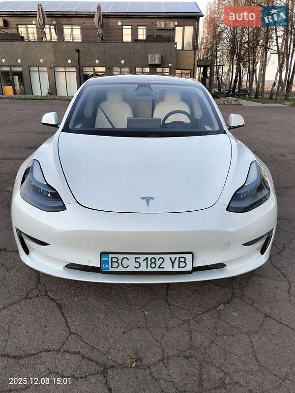 Tesla Model 3 2021 Tesla Model 3 2021