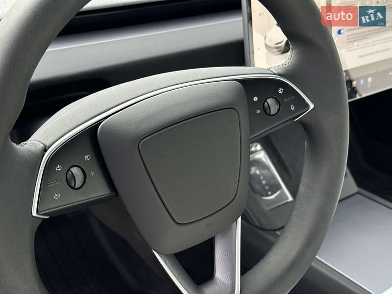 Седан Tesla Model 3 2025 в Луцке