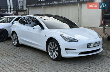 Седан Tesla Model 3 2019 в Одесі
