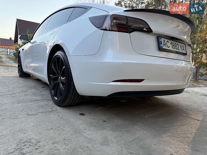 Седан Tesla Model 3 2020 в Ковеле