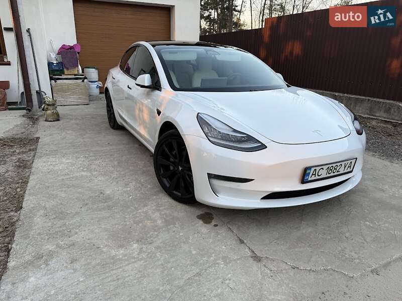 Седан Tesla Model 3 2020 в Ковеле