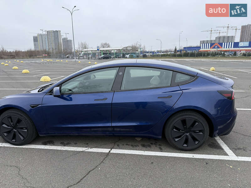 Седан Tesla Model 3 2025 в Киеве фото 6 Седан Tesla Model 3 2025 в Киеве