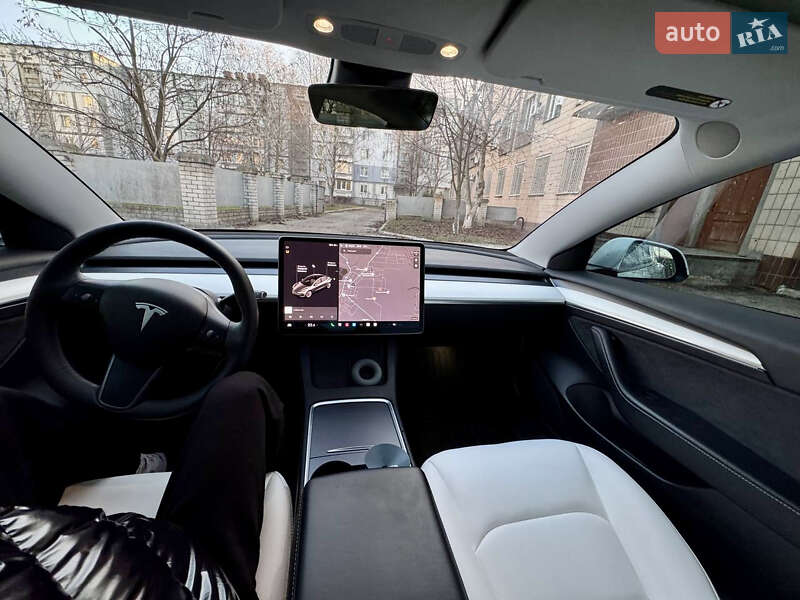 Седан Tesla Model 3 2021 в Киеве фото 11 Седан Tesla Model 3 2021 в Киеве