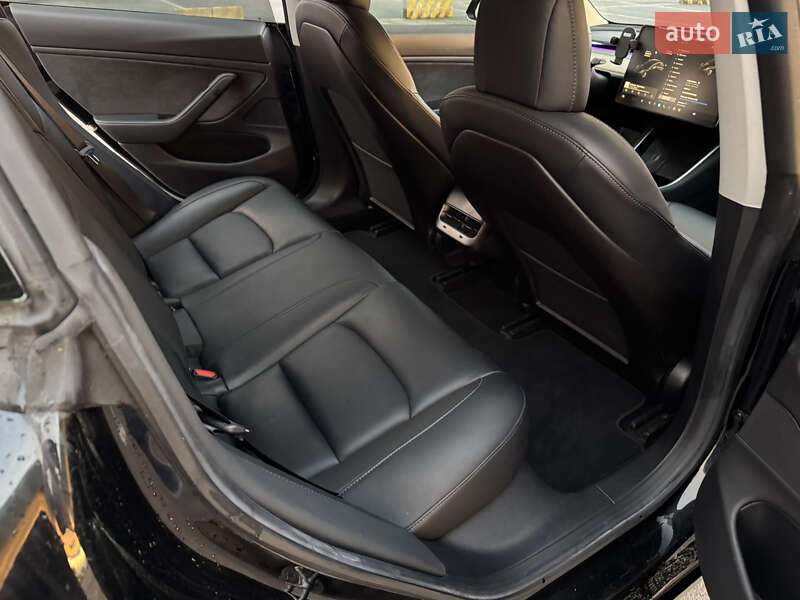 Седан Tesla Model 3 2019 в Львове фото 18 Седан Tesla Model 3 2019 в Львове