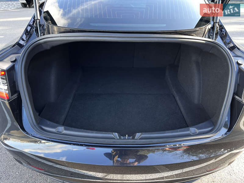 Седан Tesla Model 3 2018 в Киеве фото 10 Седан Tesla Model 3 2018 в Киеве