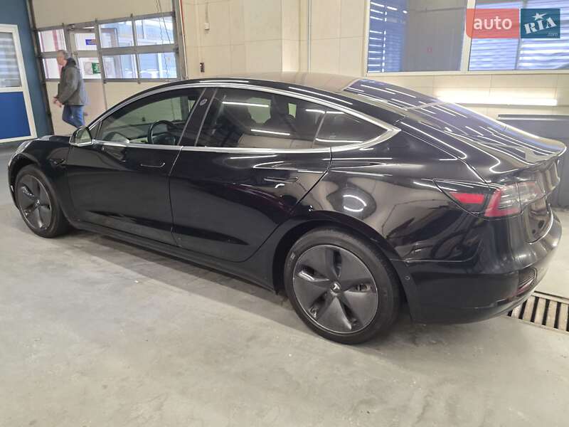 Седан Tesla Model 3 2018 в Львове фото 20 Седан Tesla Model 3 2018 в Львове