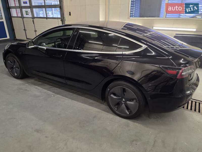 Седан Tesla Model 3 2018 в Львове фото 8 Седан Tesla Model 3 2018 в Львове
