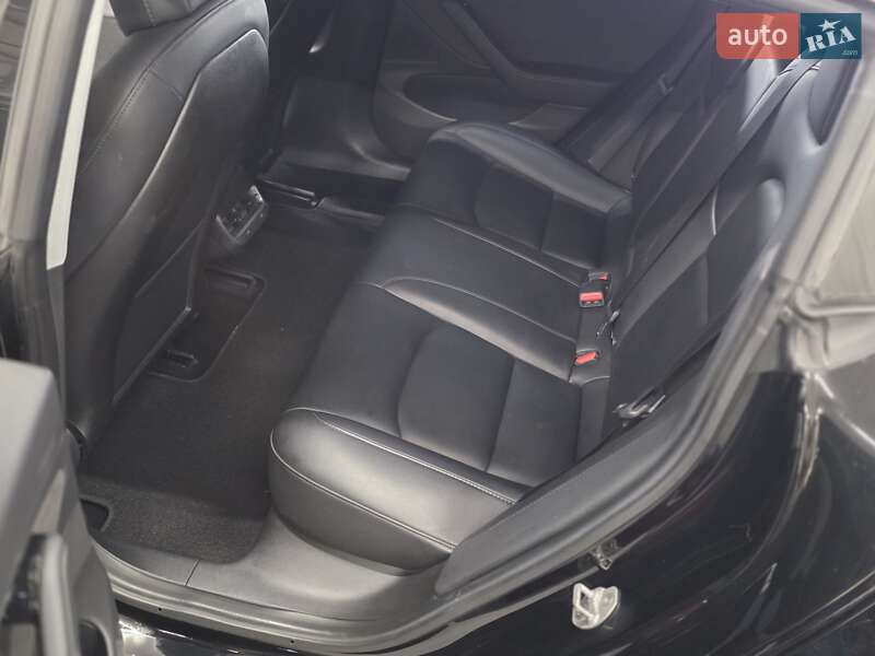 Седан Tesla Model 3 2018 в Львове фото 28 Седан Tesla Model 3 2018 в Львове