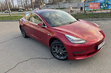 Седан Tesla Model 3 2018 в Киеве