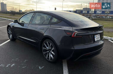 Седан Tesla Model 3 2024 в Києві