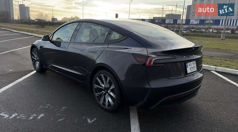 Седан Tesla Model 3 2024 в Киеве фото Седан Tesla Model 3 2024 в Киеве