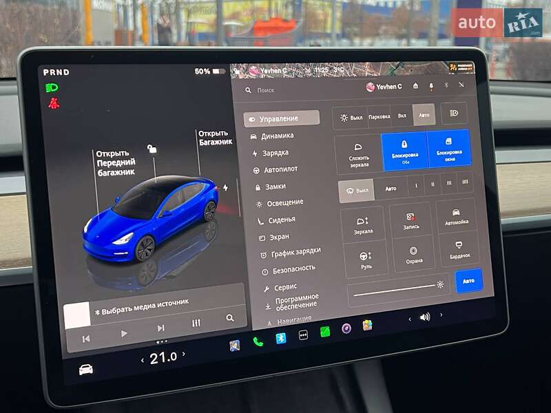 Седан Tesla Model 3 2022 в Киеве