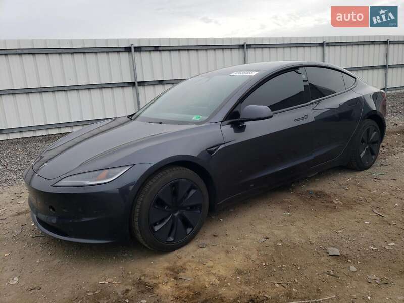 Tesla Model 3 2025