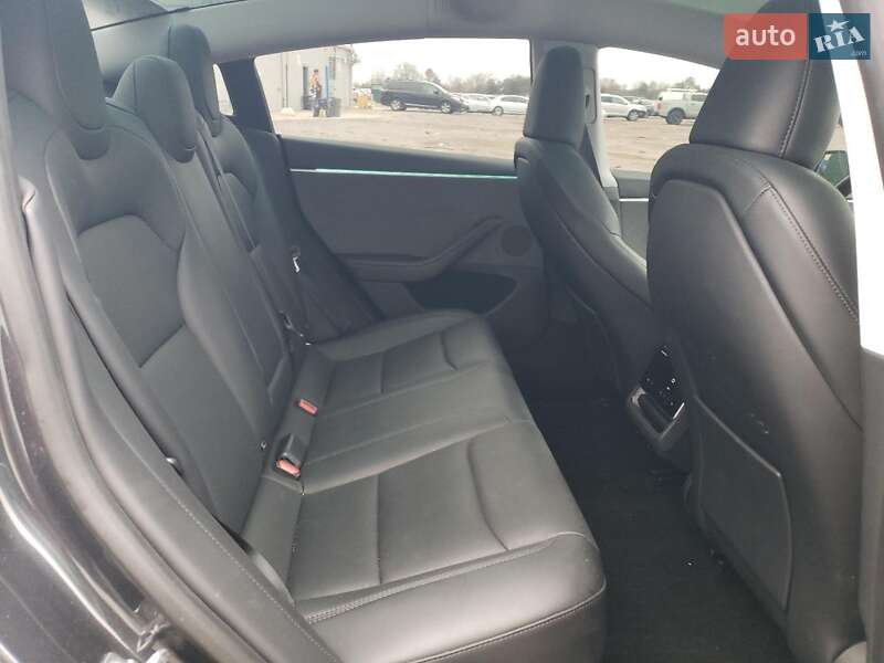 Седан Tesla Model 3 2025 в Львове фото 10 Седан Tesla Model 3 2025 в Львове