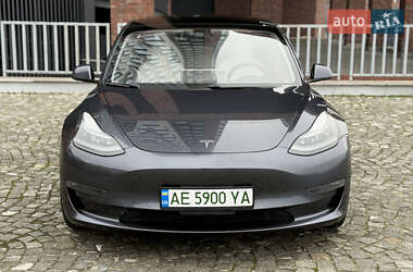 Седан Tesla Model 3 2021 в Днепре