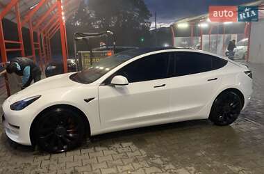 Седан Tesla Model 3 2023 в Луцке