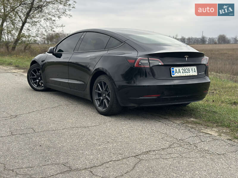 Седан Tesla Model 3 2021 в Киеве фото 4 Седан Tesla Model 3 2021 в Киеве