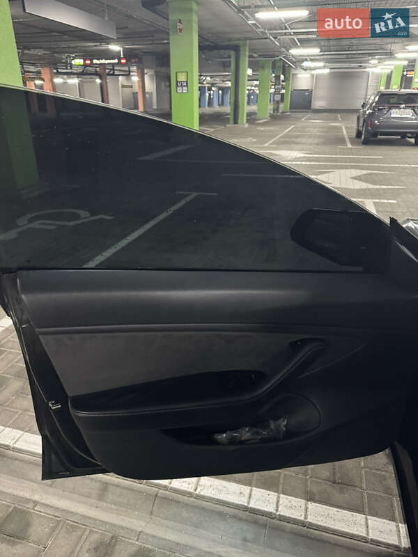 Седан Tesla Model 3 2019 в Киеве фото 30 Седан Tesla Model 3 2019 в Киеве