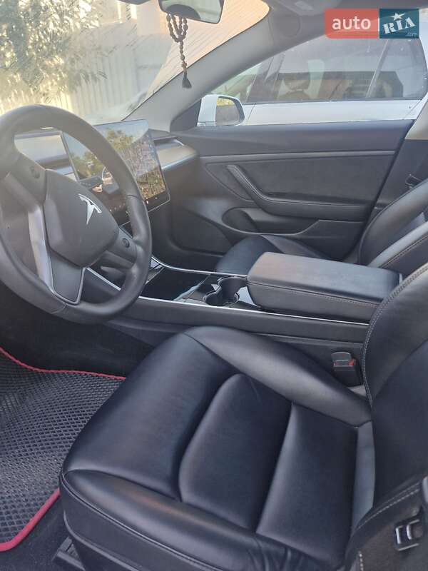 Седан Tesla Model 3 2020 в Виннице фото 6 Седан Tesla Model 3 2020 в Виннице