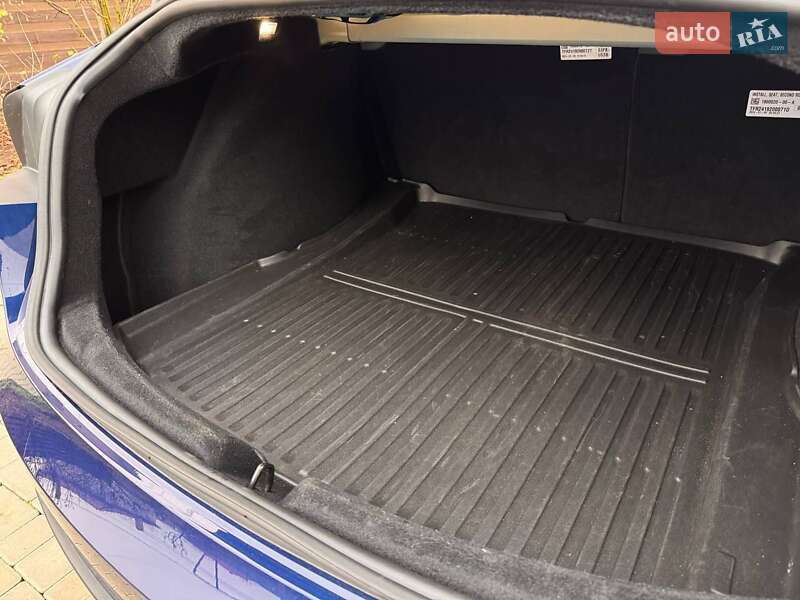 Седан Tesla Model 3 2024 в Одессе фото 43 Седан Tesla Model 3 2024 в Одессе