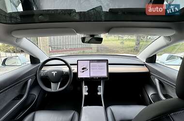 Седан Tesla Model 3 2019 в Дніпрі