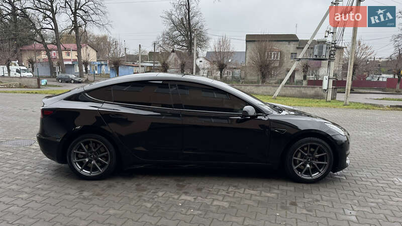 Седан Tesla Model 3 2021 в Луцке фото 10 Седан Tesla Model 3 2021 в Луцке