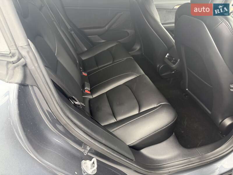 Седан Tesla Model 3 2022 в Киеве фото 30 Седан Tesla Model 3 2022 в Киеве