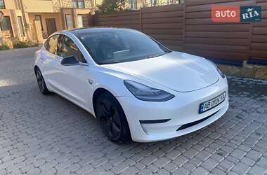 Седан Tesla Model 3 2019 в Киеве