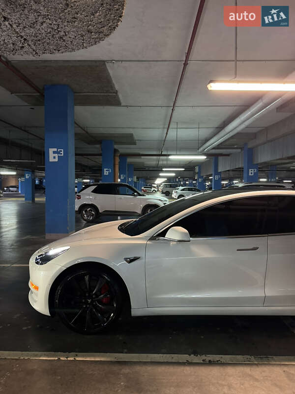Седан Tesla Model 3 2020 в Львове фото 9 Седан Tesla Model 3 2020 в Львове