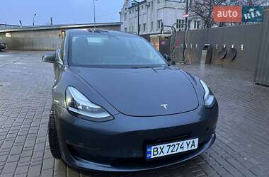 Седан Tesla Model 3 2020 в Кам'янець-Подільському