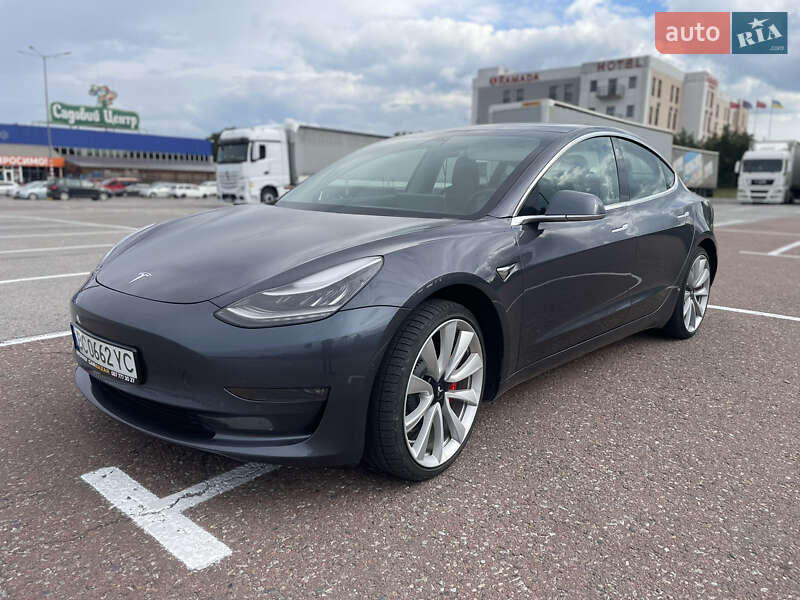 Седан Tesla Model 3 2019 в Львове фото 10 Седан Tesla Model 3 2019 в Львове