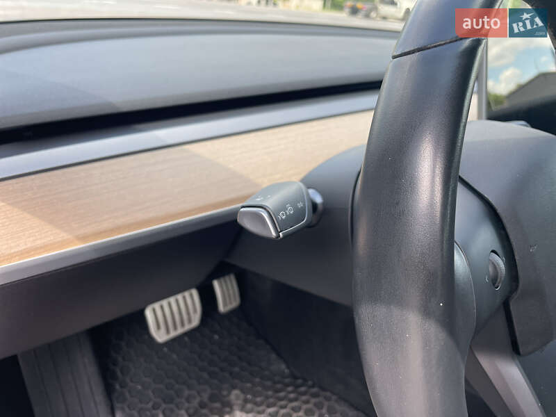 Седан Tesla Model 3 2019 в Львове фото 22 Седан Tesla Model 3 2019 в Львове