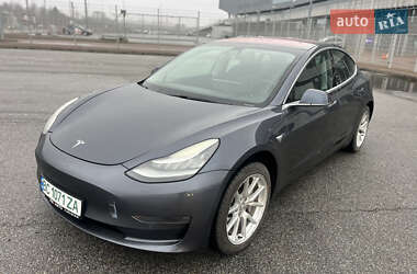 Седан Tesla Model 3 2017 в Львове
