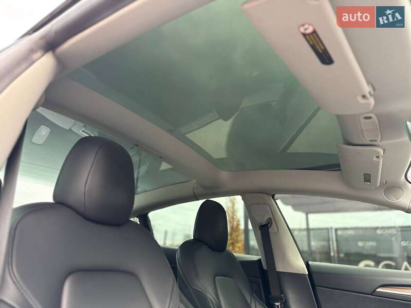 Седан Tesla Model 3 2021 в Киеве фото 27 Седан Tesla Model 3 2021 в Киеве
