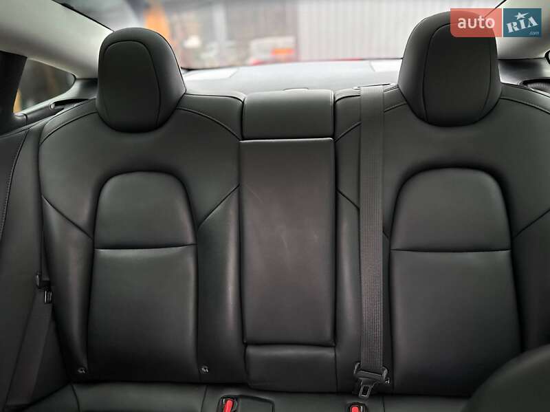 Седан Tesla Model 3 2021 в Киеве фото 36 Седан Tesla Model 3 2021 в Киеве