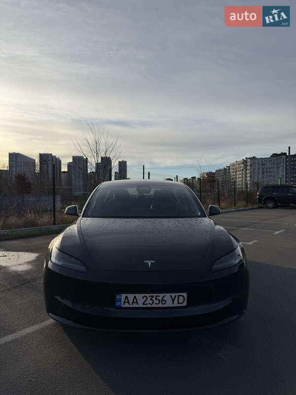 Седан Tesla Model 3 2025 в Киеве фото 15 Седан Tesla Model 3 2025 в Киеве