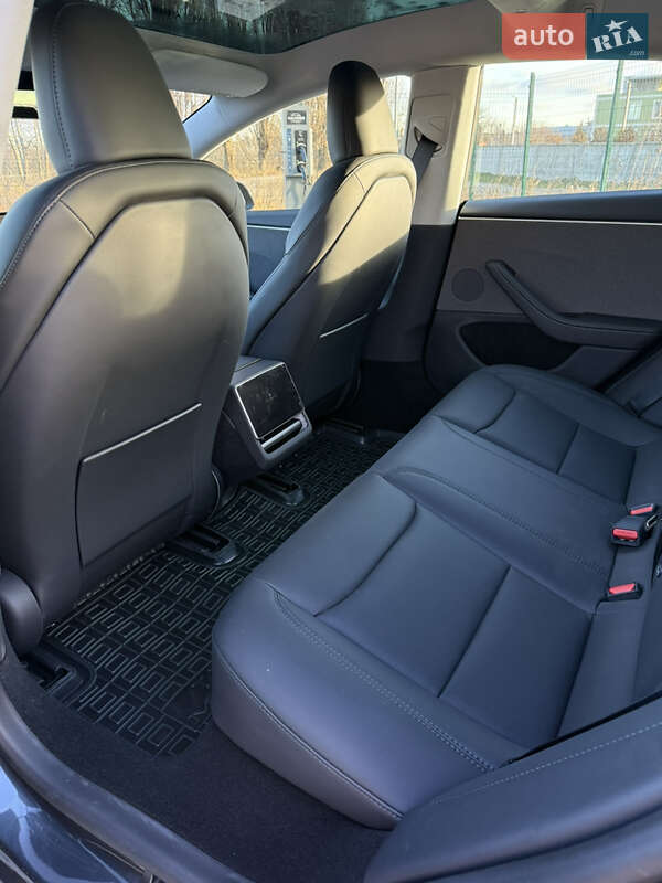 Седан Tesla Model 3 2025 в Киеве фото 20 Седан Tesla Model 3 2025 в Киеве